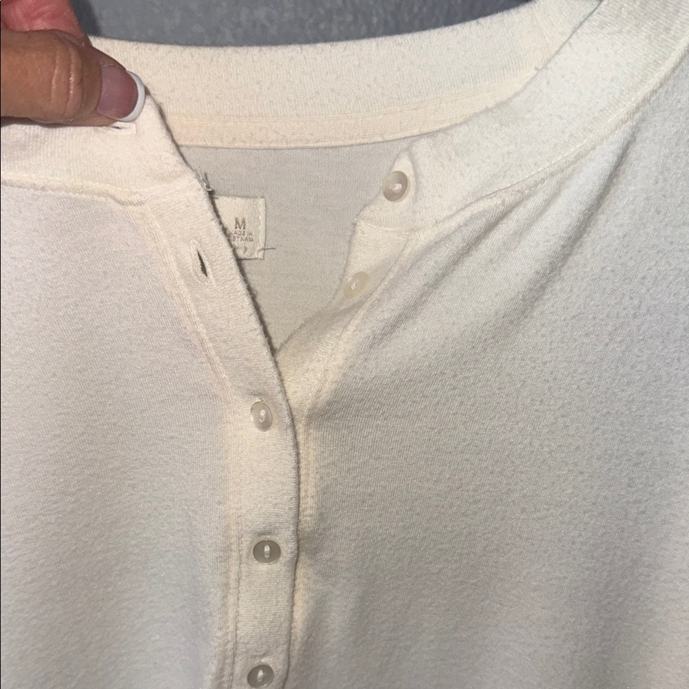 Abercrombie & Fitch Women’s  Cream Lounge Top - Picture 6 of 8